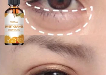 Top Hydrating Eye Oil for Reducing Dark Circles and Puffiness Naturally