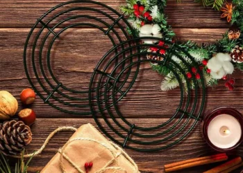 Durable Metal Wreath Frames for Easy DIY Holiday Decorations and Crafts