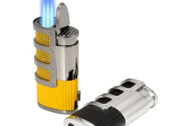 Reliable Three-Flame Torch Lighter for Precision Cigar Lighting and Durability